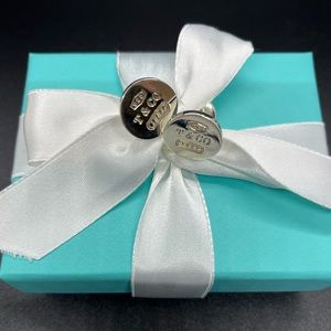 💙Authentic Tiffany & Co Cuff Links, Round, Sterling Silver, T & Co 1837💙
